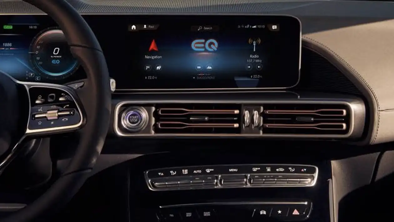 Mercedes Benz Chevalley | EQC SUV vue écran central