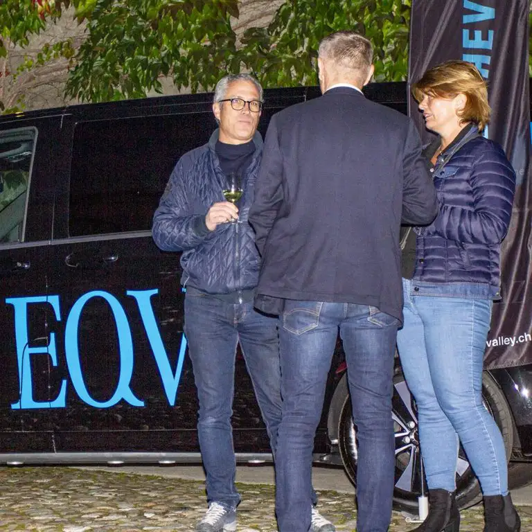 Cocktail_dinatoire_mercedes_utilitaire_groupe_chevalley6_105754138.webp