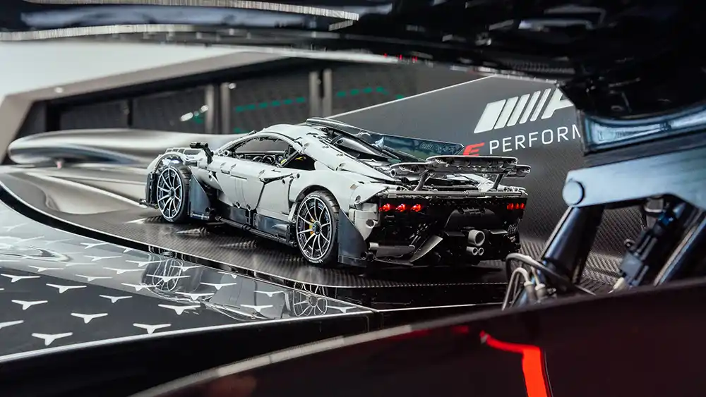 Pilotes AMG F1 Petronas 