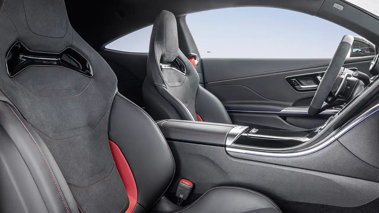 sièges sports de la Mercedes AMG CLE 53 Coupé