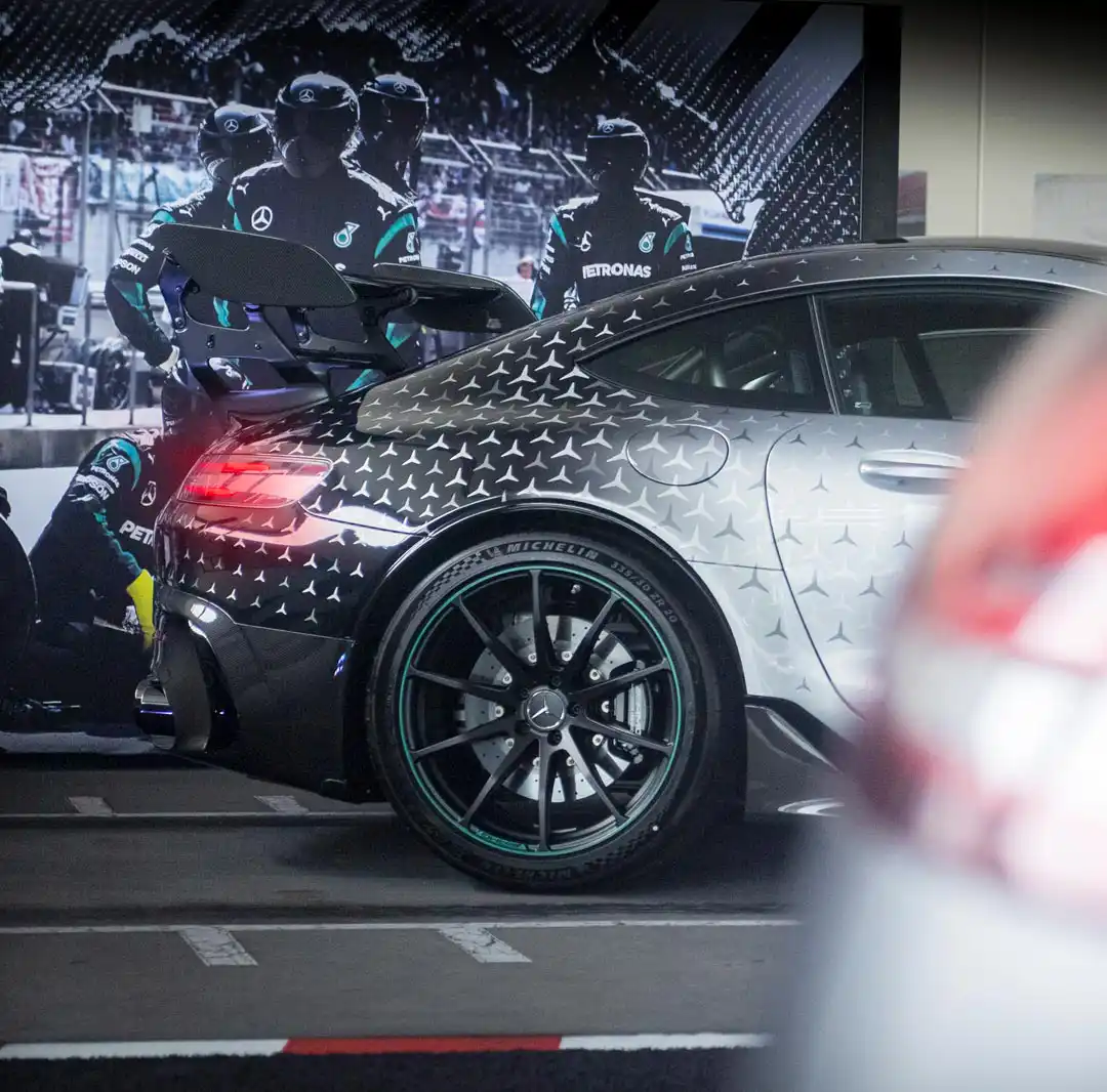 Détail roue arrière de la Mercedes-AMG Black Series P1 Edition
