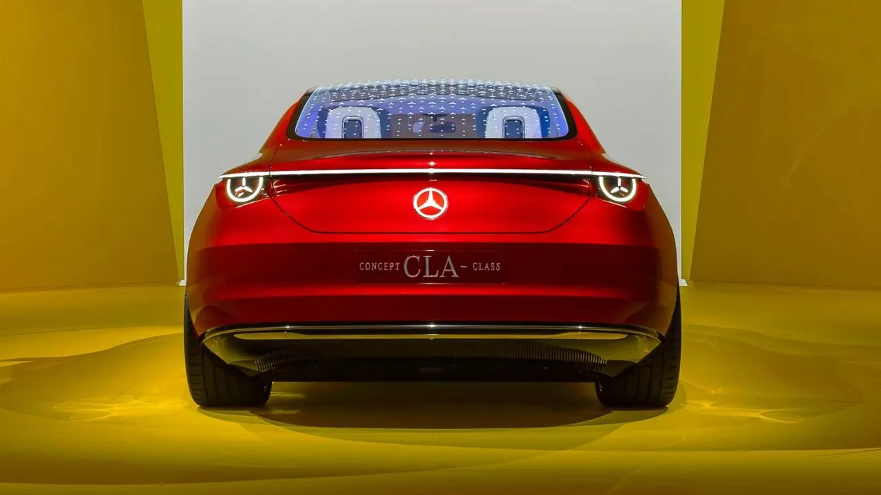 Mercedes-Benz Concept CLA arriere