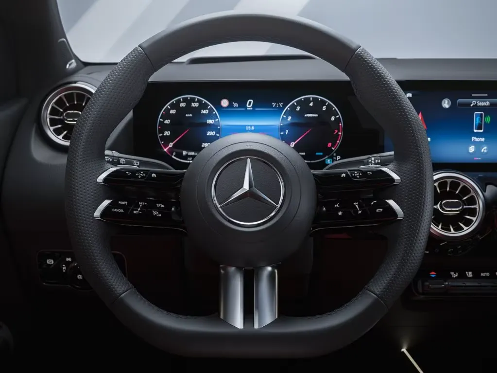Mercedes Benz Chevalley | GLA SUV vue volant
