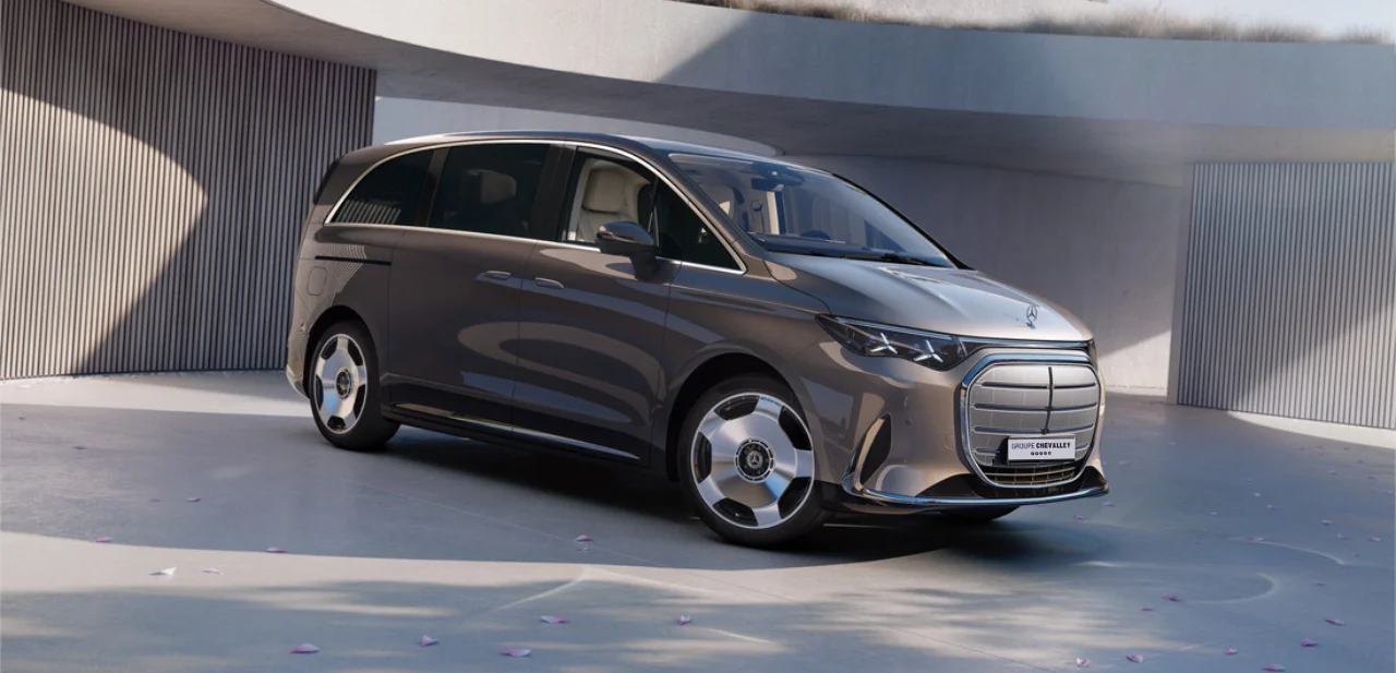 vue avant du Mercedes-Benz VLE Groupe Chevalley