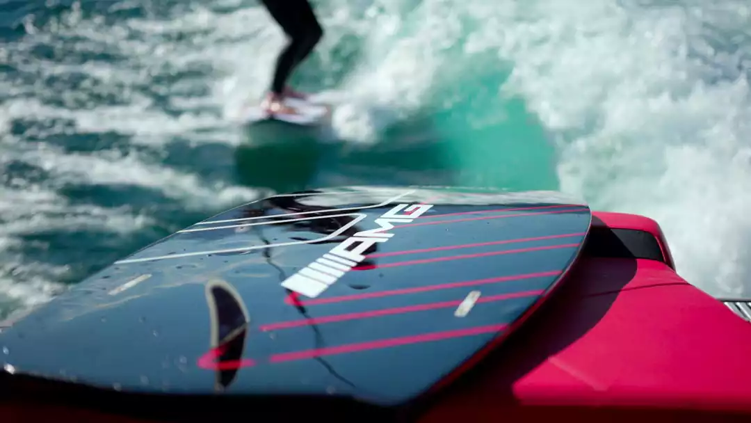 détail de la planche by AMG Chevalley de la Société Nautique de Genève